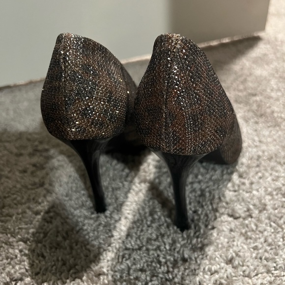 Guess Stiletto (Size 7.5) - Picture 4 of 4